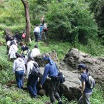 元谷をトレッキング